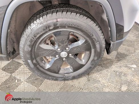 Used 2012 Jeep Grand Cherokee Laredo image 45