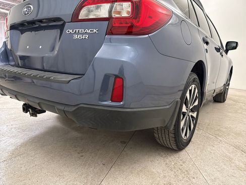 Used 2017 Subaru Outback 3.6R Limited w/ Popular Package #5 image 20
