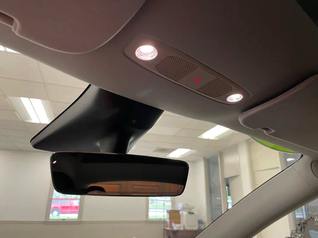Used 2023 Tesla Model Y AWD image 11