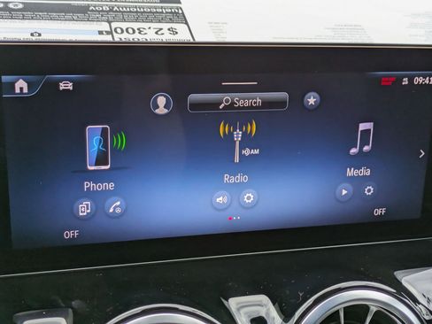New 2025 Mercedes-Benz GLA 250 4MATIC image 13