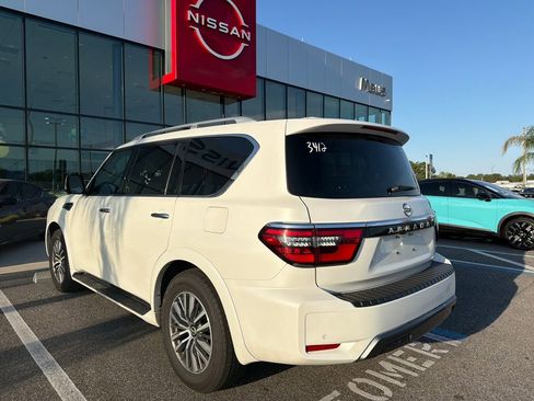 Used 2024 Nissan Armada SL w/ Captain's Chairs Package image 7