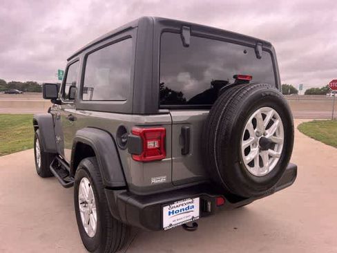 Used 2023 Jeep Wrangler Sport S image 5