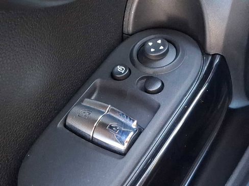 Used 2024 MINI Cooper SE image 25