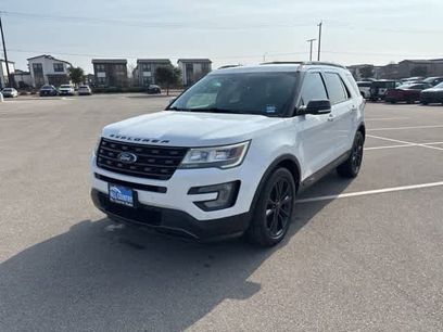 Used 2017 Ford Explorer XLT w/ Equipment Group 202A