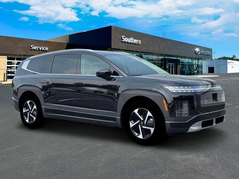 New 2026 Hyundai Ioniq 9 SE image 11