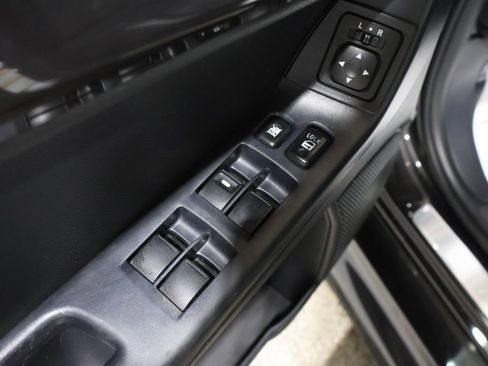 Used 2011 Mitsubishi Lancer Evolution MR image 12