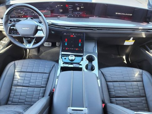 New 2026 Cadillac Escalade V w/ LPO, Floor Liner Package AWD/4WD image 10