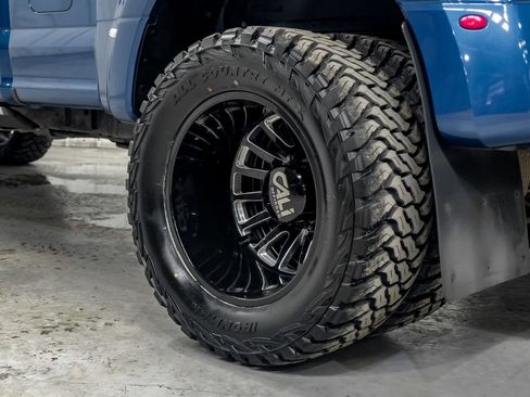 Used 2022 Ford F350 Platinum w/ FX4 Off-Road Package AWD/4WD image 66