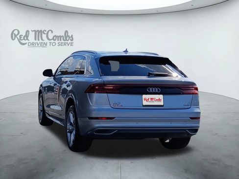 Used 2022 Audi Q8 Premium Plus w/ Premium Plus Package image 3