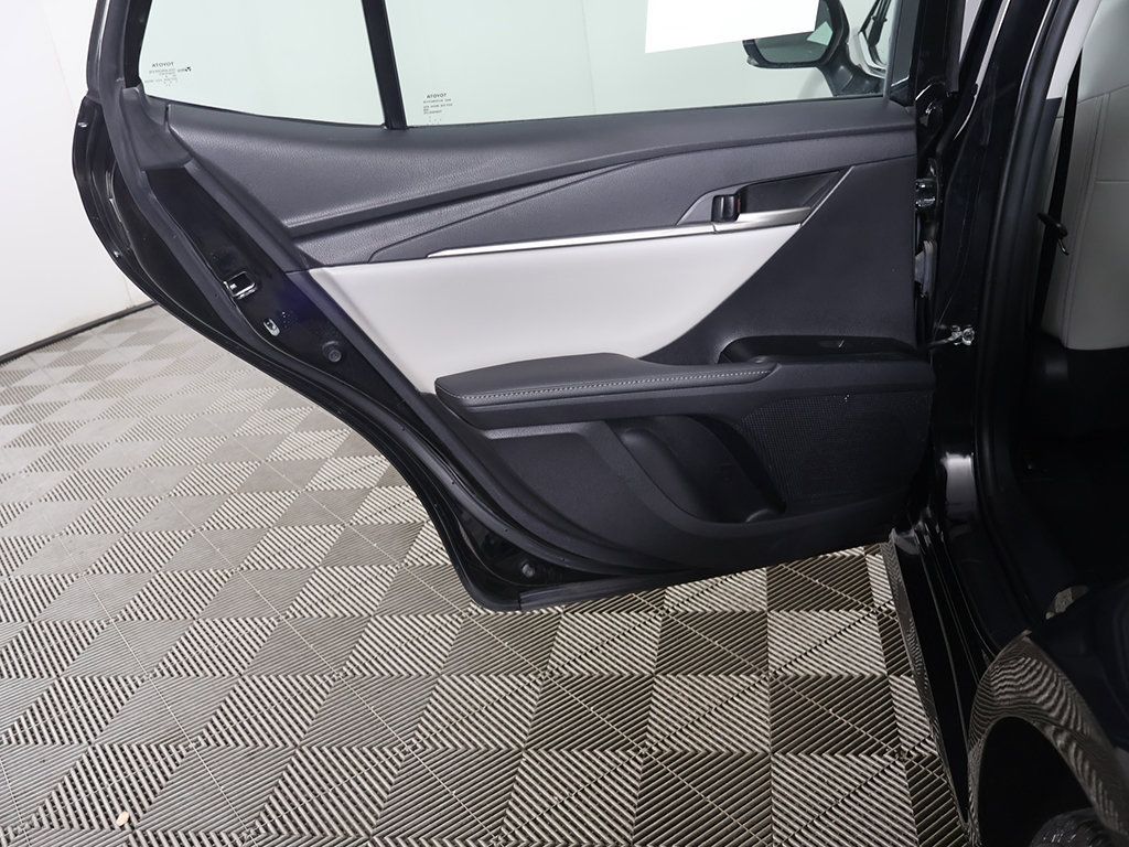 Used 2025 Toyota Camry XLE FWD image 22