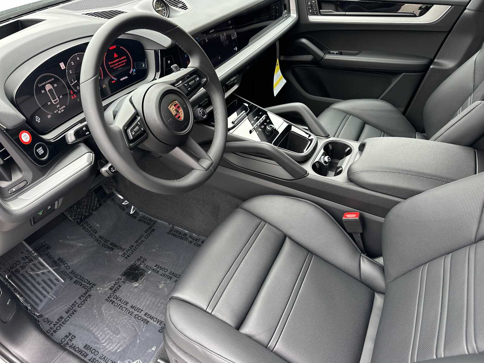 New 2025 Porsche Cayenne Coupe AWD/4WD image 4
