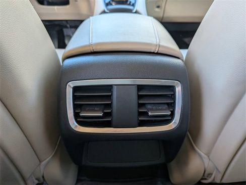 Used 2021 Acura RDX FWD image 17