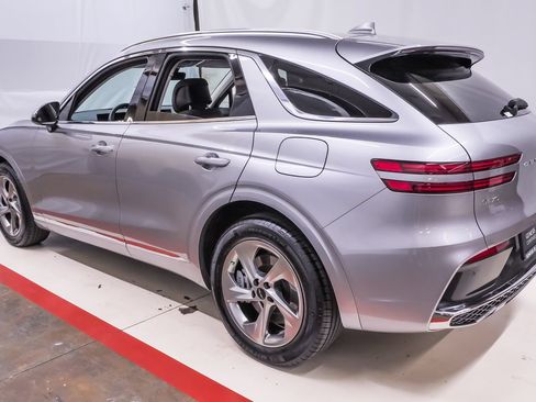 Certified 2026 Genesis GV70 2.5T AWD/4WD image 8