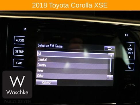 Used 2018 Toyota Corolla SE w/ Carpet Mat Package (TMS) image 40