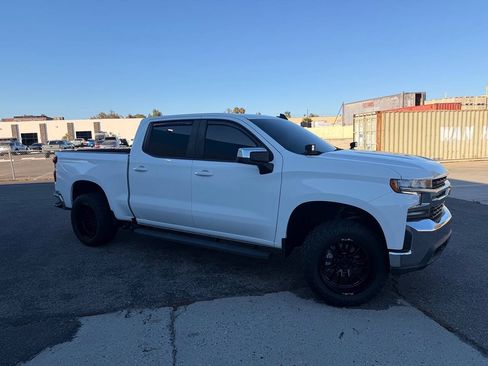 Used 2021 Chevrolet Silverado 1500 LT AWD/4WD image 6