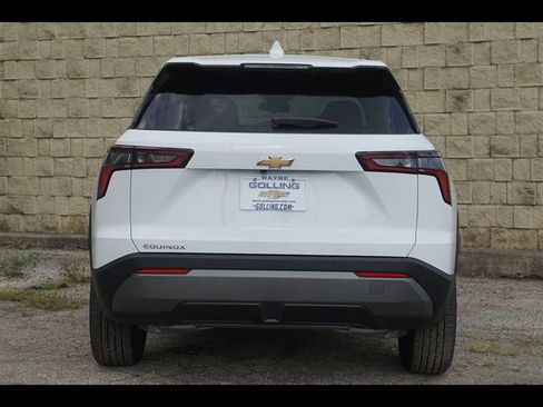 New 2026 Chevrolet Equinox LT w/ Convenience Package II image 23