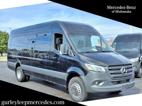 New 2025 Mercedes-Benz Sprinter 3500 image 1