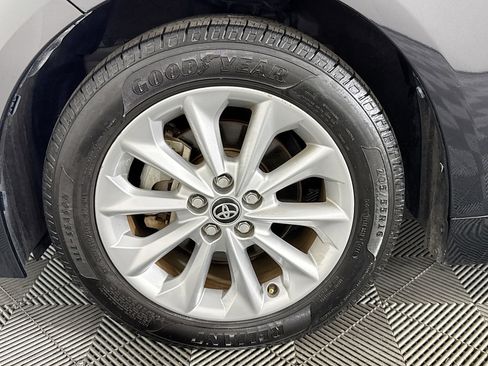 Used 2020 Toyota Corolla LE w/ LE Premium Package FWD image 33
