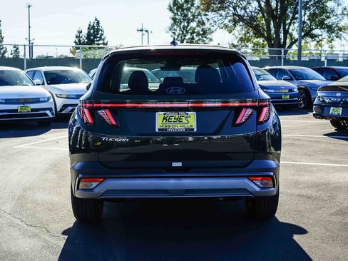 New 2026 Hyundai Tucson SEL image 3