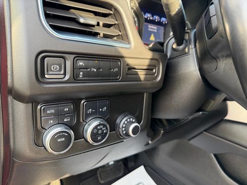 Used 2021 GMC Yukon SLT image 19