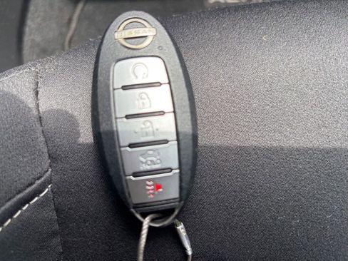 Used 2025 Nissan Altima 2.5 SV FWD image 22
