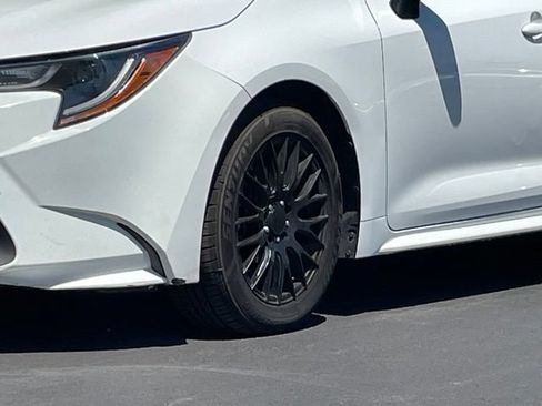 Used 2021 Toyota Corolla LE w/ Carpet Mat Package (TMS) FWD image 19