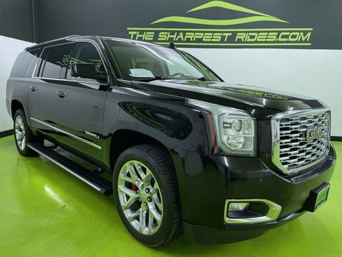 Used 2019 GMC Yukon XL Denali w/ Denali Ultimate Package image 2