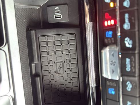 New 2025 Ford F150 Lariat w/ Equipment Group 501A Mid image 28