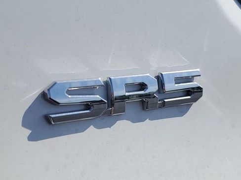 Used 2025 Toyota Tacoma SR5 image 6