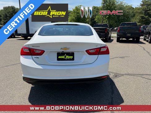 Certified 2018 Chevrolet Malibu LT w/ Leather Package FWD image 5