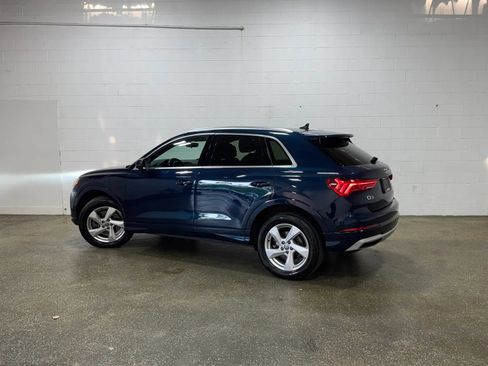 Used 2020 Audi Q3 2.0T Premium w/ Convenience Package AWD/4WD image 5