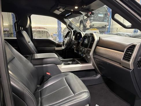 Used 2022 Ford F350 Lariat w/ Lariat Value Package AWD/4WD image 7