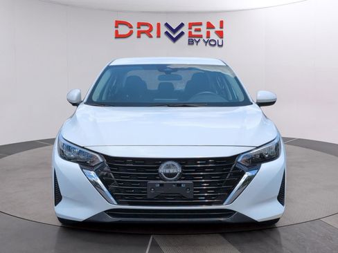 Used 2024 Nissan Sentra S FWD image 8