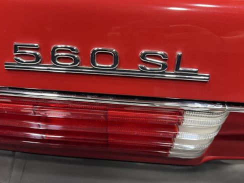 Used 1987 Mercedes-Benz 560 SL image 7
