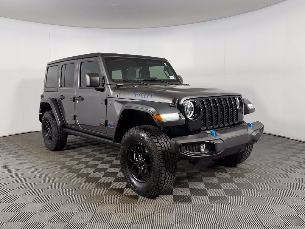 Used 2024 Jeep Wrangler Unlimited AWD/4WD image 3