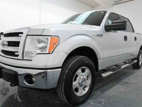 Used 2014 Ford F150 XLT w/ Trailer Tow Package image 3