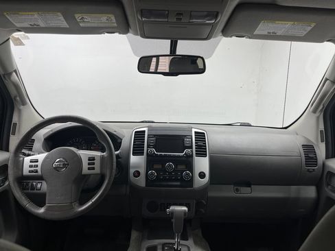 Used 2016 Nissan Frontier SV w/ SV Value Truck Package RWD image 8
