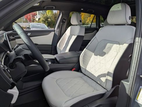 New 2026 Volkswagen Atlas Cross Sport SEL Premium R-Line image 29