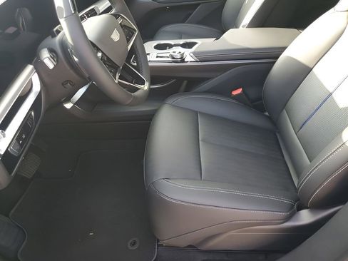 New 2026 Cadillac Lyriq Sport image 30