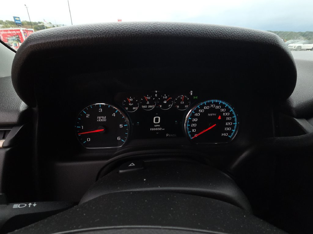 Used 2017 GMC Yukon Denali AWD/4WD image 9