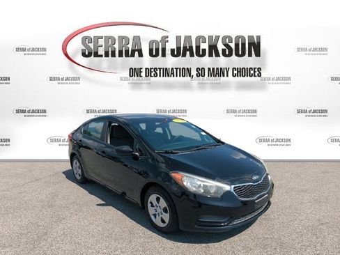 Used 2015 Kia Forte LX FWD image 2