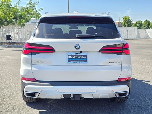 New 2026 BMW X5 xDrive50e AWD/4WD image 5