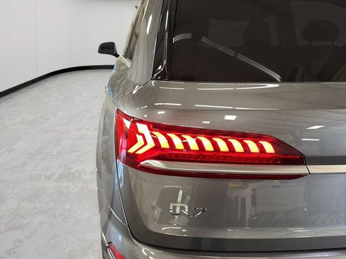 Used 2023 Audi Q7 3.0T Premium Plus w/ Premium Plus Package AWD/4WD image 43