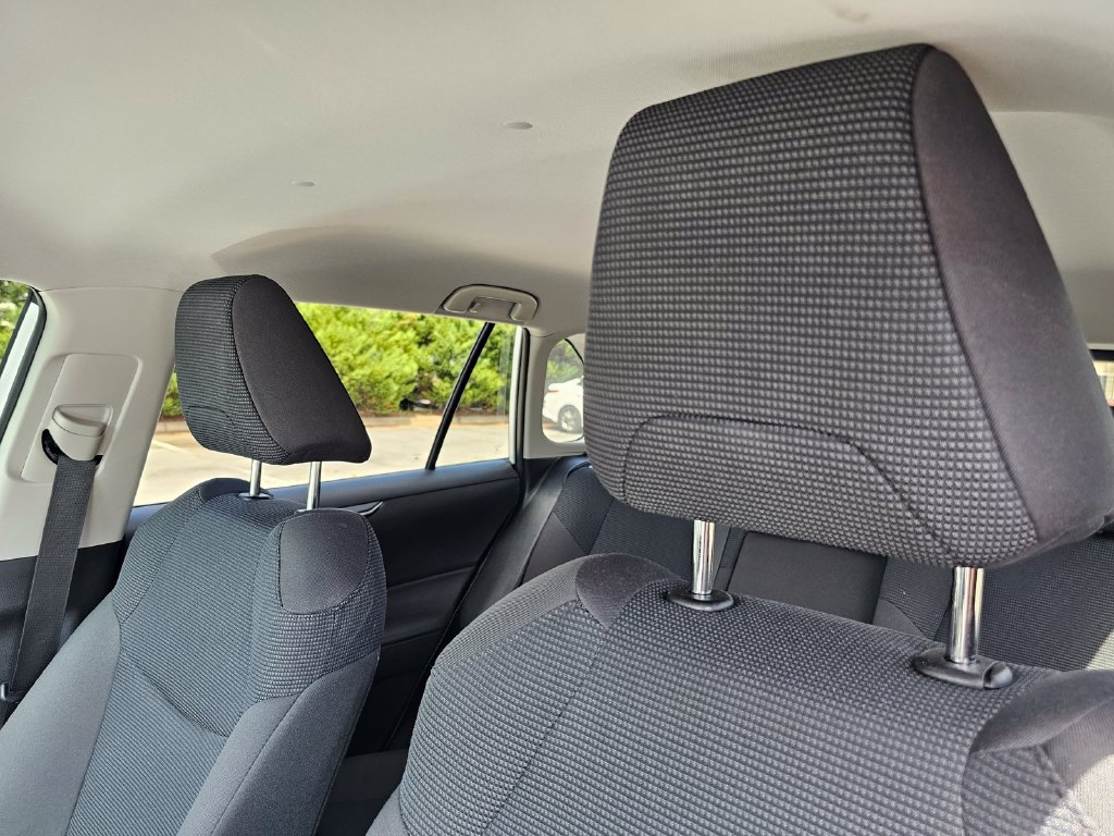 Used 2024 Toyota RAV4 LE AWD/4WD image 16