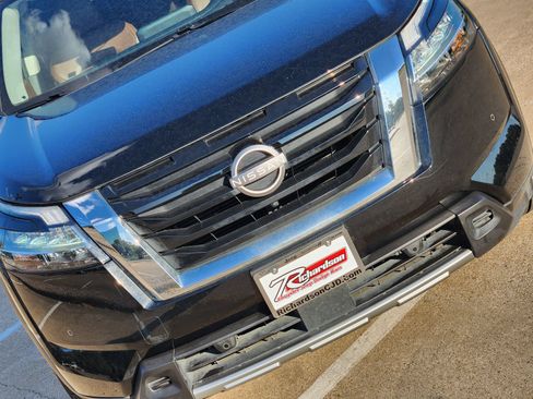 Used 2023 Nissan Pathfinder Platinum w/ Cargo Package FWD image 14