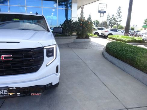 New 2026 GMC Sierra 1500 Elevation w/ Preferred Package RWD image 31