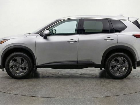 Used 2025 Nissan Rogue SV image 5