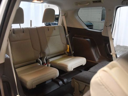 Used 2018 Lexus GX 460 Premium w/ Premium Package AWD/4WD image 40