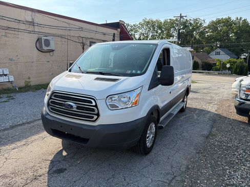 Used 2018 Ford Transit 250 130 Low Roof w/ Exterior Upgrade Package RWD image 22
