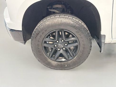 Used 2022 Chevrolet Silverado 1500 LT Trail Boss w/ Protection Package AWD/4WD image 25